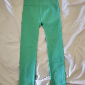 Girls who lift leggings